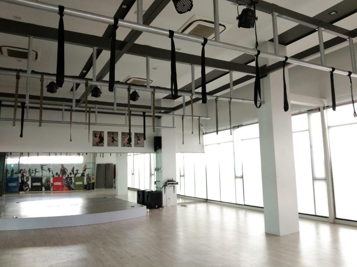 9D Sport Hotel Udonthani Kültér fotó